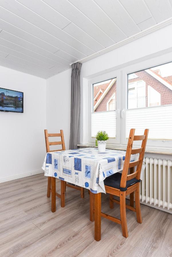 Ferienwohnungen Im Haus Waterkant Neuharlingersiel Dış mekan fotoğraf